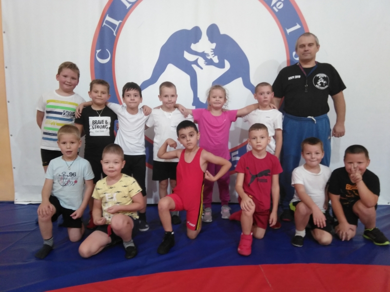 Группа маленьких борцов 2019 тренер Костоглод Н.А.